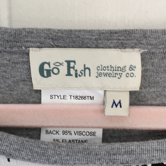 Go Fish silk oversized tee. Size M - Picture 6 of 6
